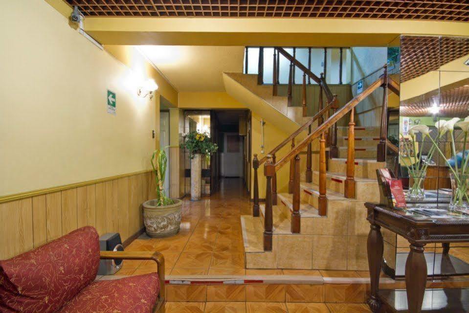 Hotel Intillanka Ікіке Екстер'єр фото