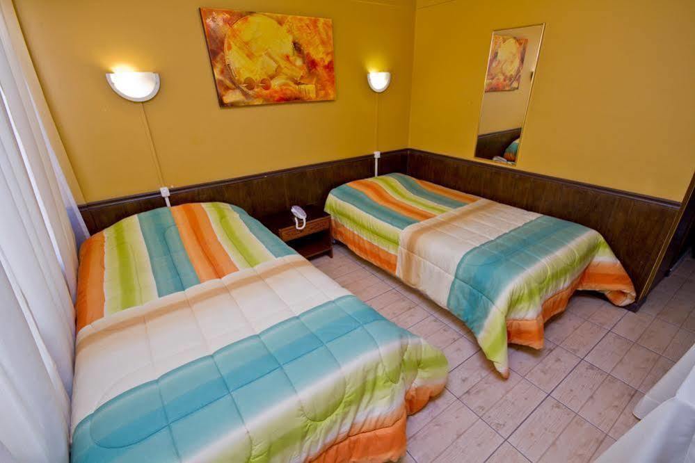 Hotel Intillanka Ікіке Екстер'єр фото